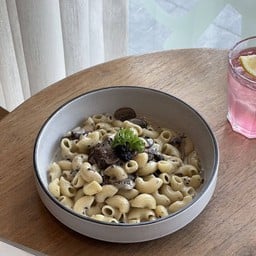 Mushroom Truffle Cream Macaroni