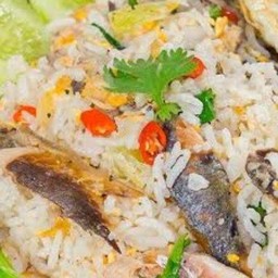 ข้าวผัดปลาทู