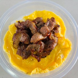 ข้าวไข่ข้นสันคอหมูทอดเนื้อนุ่ม