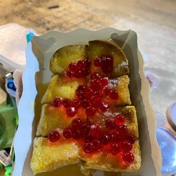 ขนมปังปิ้งเนยนมน้ำตาล + เยลลี่