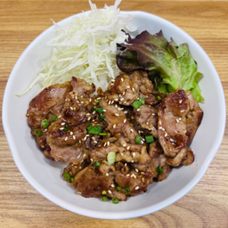 ข้าวสันคอหมูสไลด์ย่างซอสยากินิกุ