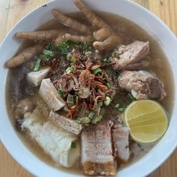 อาหารตามสั่ง กินไรดี อ้วนต๋ง