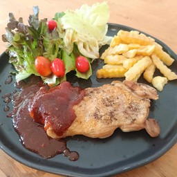 สเต๊กไก่ซอสบาร์บีคิว