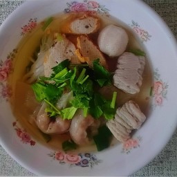 เกาเหลาเกี๊ยวปลา