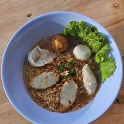 ก๋วยเตี๋ยวลูกชิ้นรวม