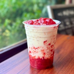 นมสดสตอเบอร์รี่