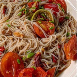 ตำขนมจีน