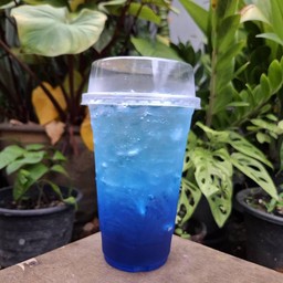 บลูเลมอนโซดา