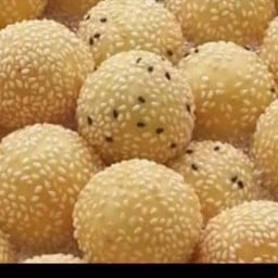 น้องบีกล้วยทอดกรอบอร่อย