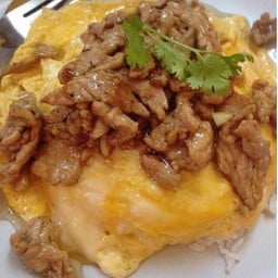 ข้าวไข่ข้น + หมูทอดกระเทียม