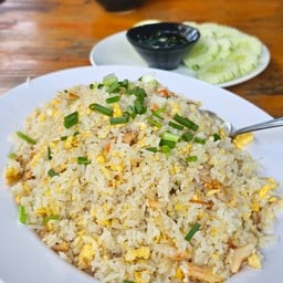 สวนอาหารริมบึงสวนพริก  rimbungsounprig bar&restaurant