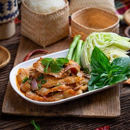 น้ำตกคอหมู