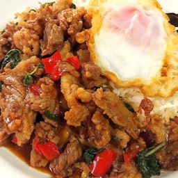 ข้าวกระเพราเนื้อ