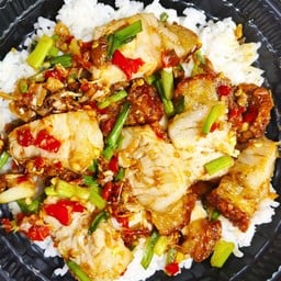 หมูกรอบคั่วพริกเกลือ