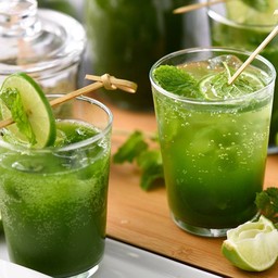 ชาเขียวน้ำผึ้งมะนาวโซดา