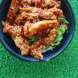 ข้าวกะเพราไก่กรอบ