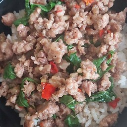 กะเพราเนื้อ