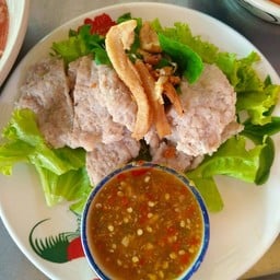 หมูบะช่อลวกจิ้ม น้ำจิ้มซีฟู้ดรสแซ่บหอมมะนาว พริกสวน แซ่บถึงใจ