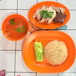 ข้าวมันไก่ต้ม