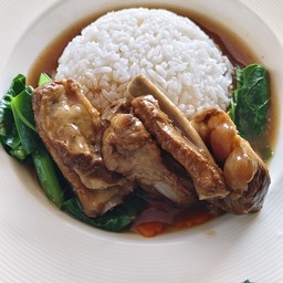ข้าวซี่โครงหมูอบ