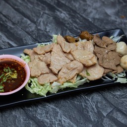 ลวกจิ้มหมู