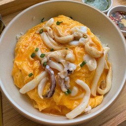 ข้าวไข่ข้นปลาหมึก