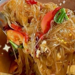ส้มตำเส้นเล็กหมูยอ