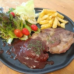 สเต๊กหมูซอสบาร์บีคิว