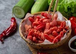 ใส้กรอกแดงทอด+น้ำจิ้มซอสมะขาม 3รสอร่อยเวอร์