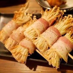 เห็ดเข็มทองพันเบคอน