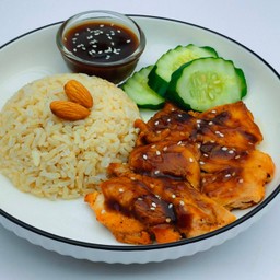 ข้าวกล้องไก่ย่างซอสเทอริยากิ (คลีน) Spicy Chicken with Teriyaki Sauce