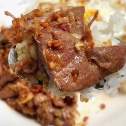 ข้าวตับหมูทอดกระเทียม