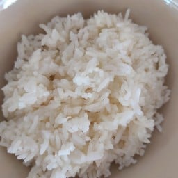 แม่เจริญข้าวมันไก่
