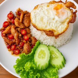 หมูชิ้นคั่วพริกเกลือ