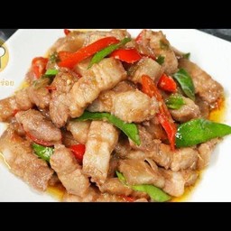 หมูสามชั้นผัดกะปิ