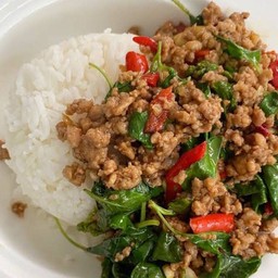ข้าวราดกะเพราหมูสับ