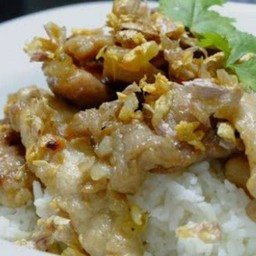 หมูกระเทียม