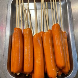 ไส้กรอกหนังกรอบ