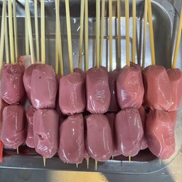 ไส้กรอกแดง