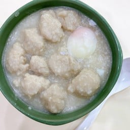 โจ๊กหมูเด้ง ใส่ไข่