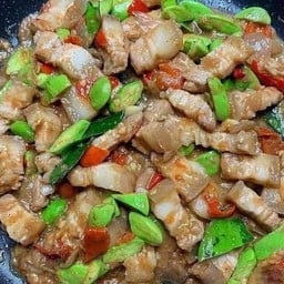 ผัดหมูใส่สะตอรสชาติจัดจ้าน