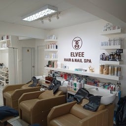 บรรยากาศภายในร้านElvee Hair & Nail Spa