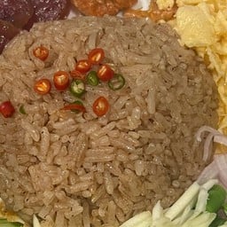 ข้าวคลุกกะปิแม่ป้อม