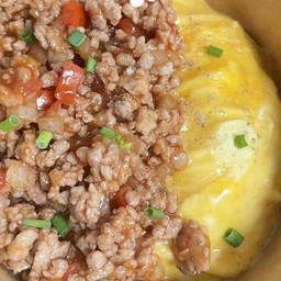 ข้าวไข่ข้น หมูสับทรงเครื่อง