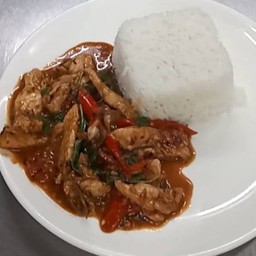 157.1 ผัดพริกเผาหมู/ไก่(ราดข้าวหอมมะลิ)
