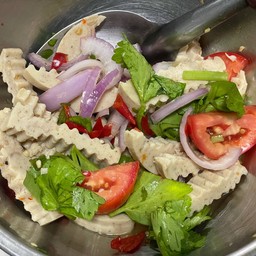 ยำหมูยอ