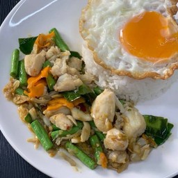 098.1 ปูผัดพริกเหลืองราดข้าวหอมมะลิ)