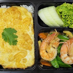 A-221 ข้าว+กุ้งผัดลันเตาเห็ดหอมสด+อาหาร 1อย่าง (ตามตัวเลือก)