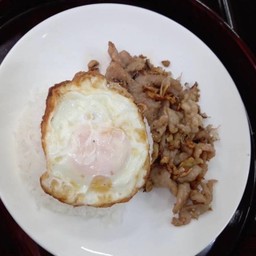 109.1 ผัดกระเทียมพริกไทยเนื้อ(ราดข้าวหอมมะลิ)