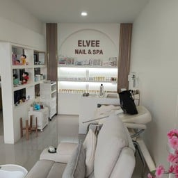 บรรยากาศภายในร้านElvee Hair & Nail Spa